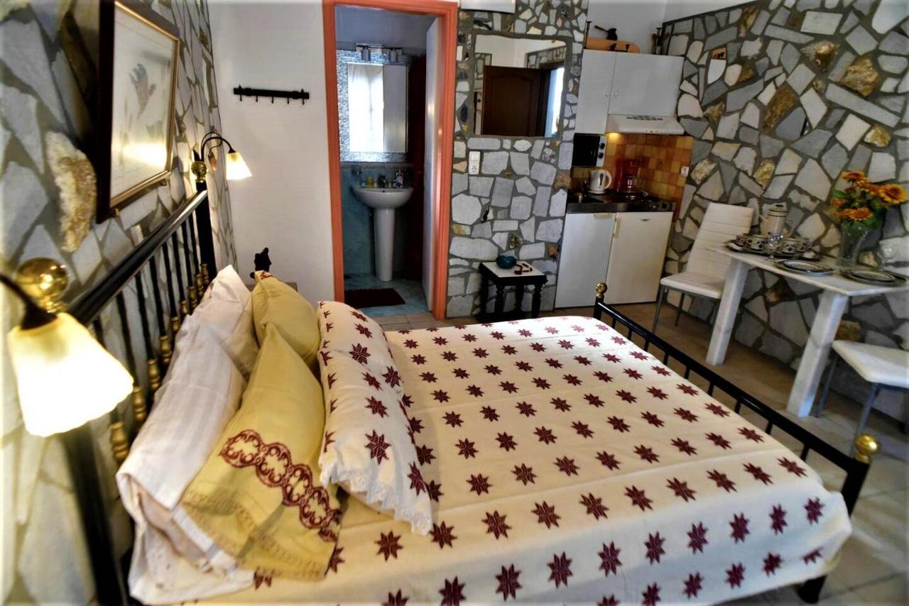 Pasas Castle - Unique Luxury Apartments Naxos City Extérieur photo