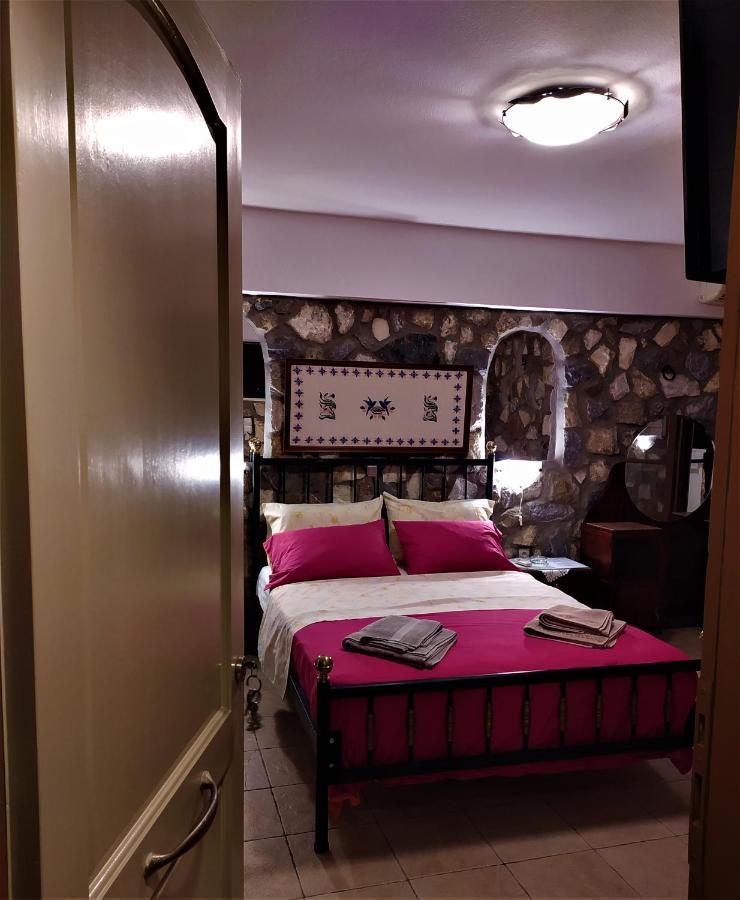 Pasas Castle - Unique Luxury Apartments Naxos City Extérieur photo