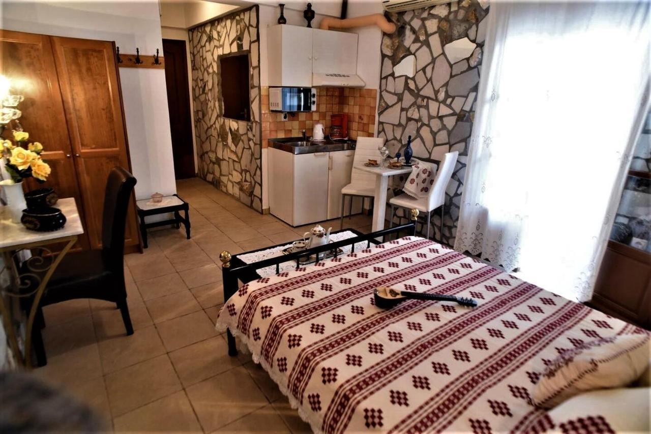 Pasas Castle - Unique Luxury Apartments Naxos City Extérieur photo