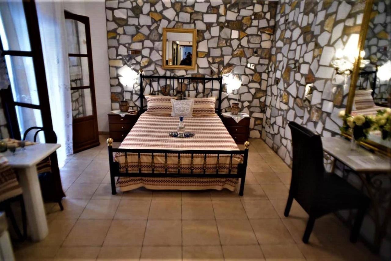 Pasas Castle - Unique Luxury Apartments Naxos City Extérieur photo